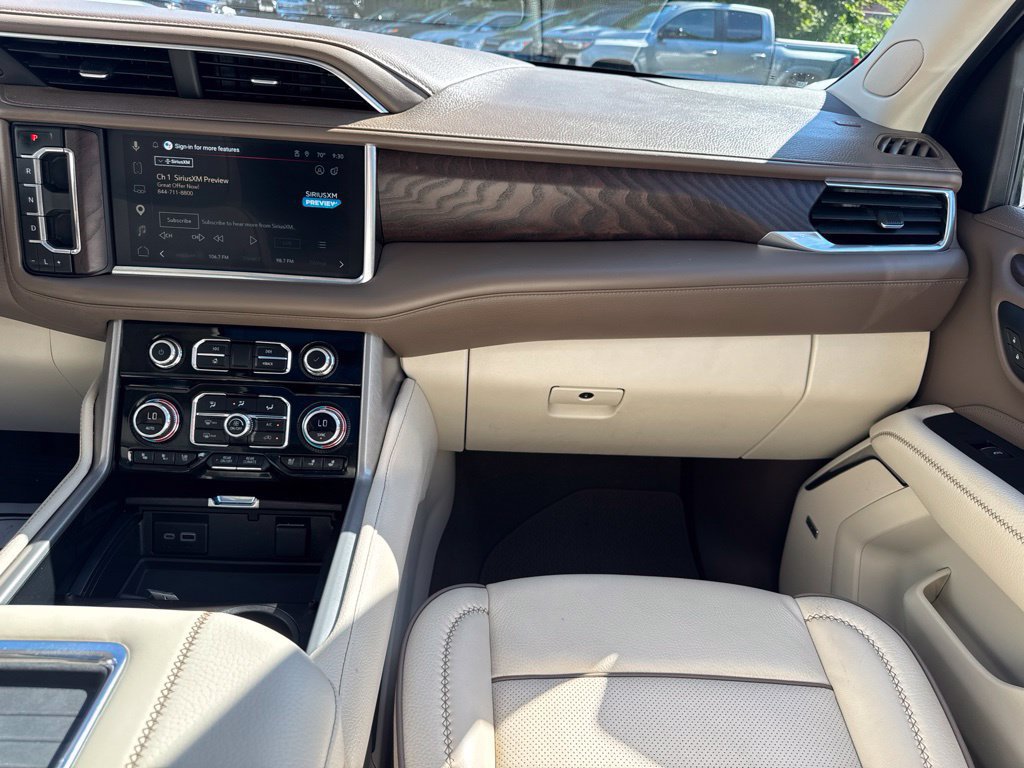 Used 2023 GMC Yukon Denali AWD/4WD image 26
