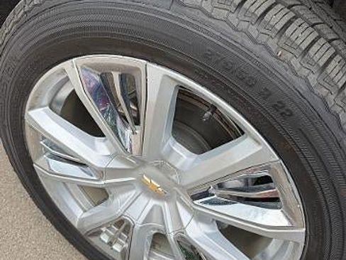 Used 2021 Chevrolet Tahoe High Country AWD/4WD image 2