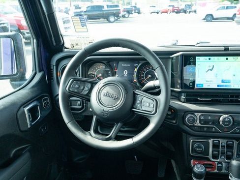 New 2026 Jeep Gladiator Mojave w/ Safety Group AWD/4WD image 32