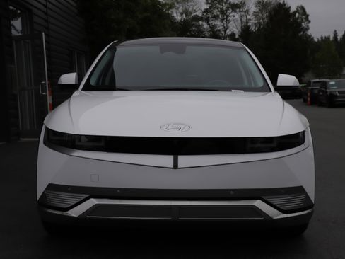Used 2024 Hyundai Ioniq 5 Limited AWD/4WD image 6