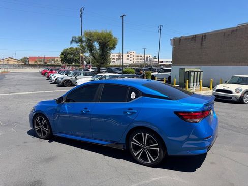 Used 2022 Nissan Sentra SR w/ SR Premium Package FWD image 8