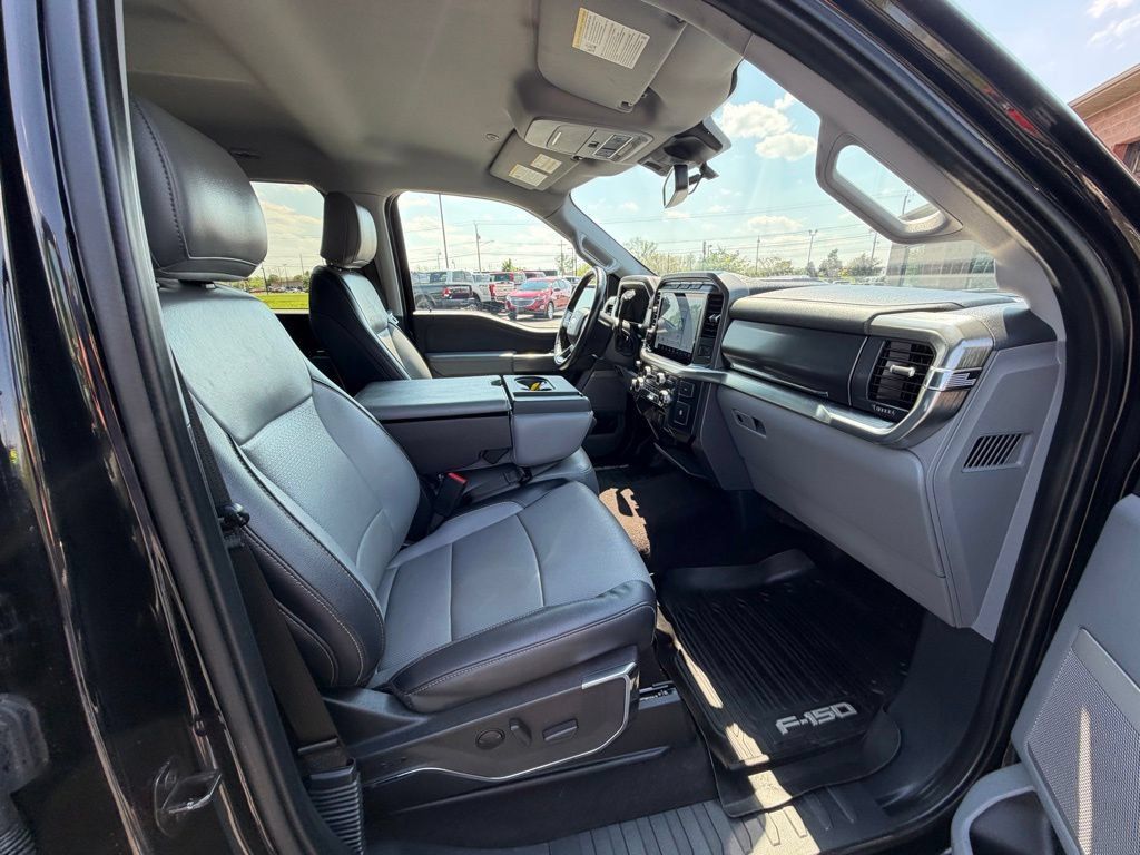 Used 2021 Ford F150 Lariat w/ FX4 Off-Road Package AWD/4WD image 28