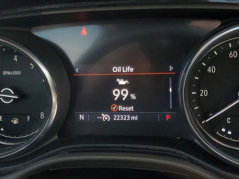 Used 2023 Buick Encore GX Essence w/ Experience Buick Package image 17