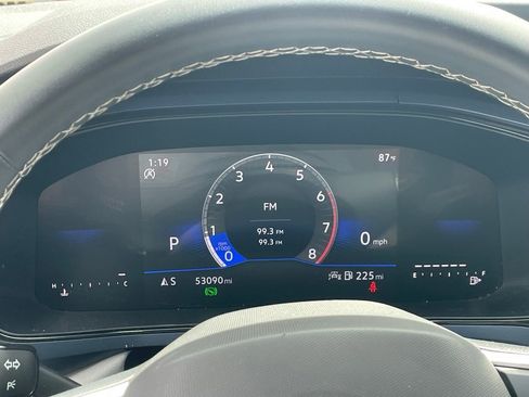 Used 2024 Volkswagen Taos SE image 9