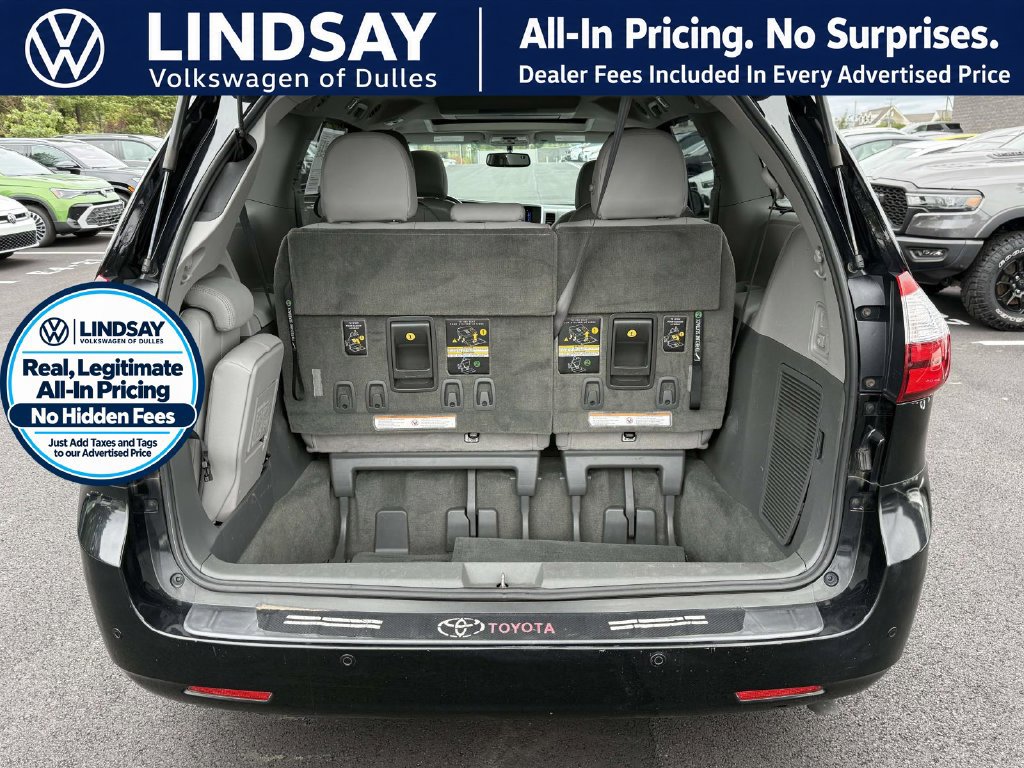 Used 2016 Toyota Sienna XLE Premium w/ Protection Package FWD image 15