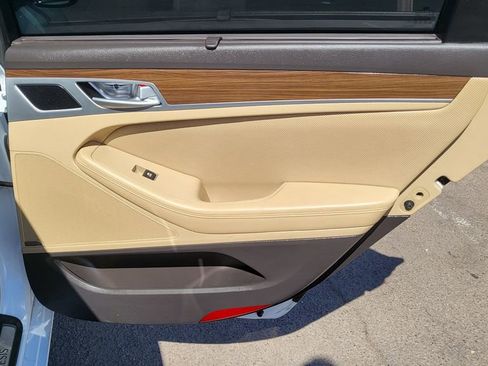 Used 2015 Hyundai Genesis 3.8 w/ Option Group 03 image 18