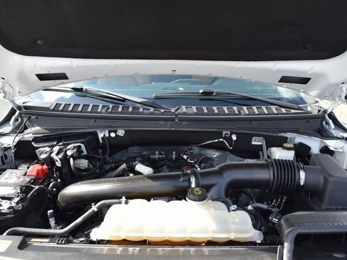 Used 2023 Ford Expedition Platinum image 17