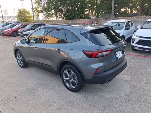 Used 2025 Ford Escape ST-Line AWD/4WD image 8