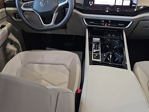 New 2026 Volkswagen Atlas SE image 27