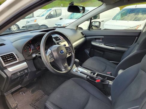 Used 2015 Subaru Crosstrek 2.0i Premium image 14