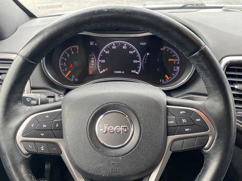 Used 2018 Jeep Grand Cherokee Altitude image 9