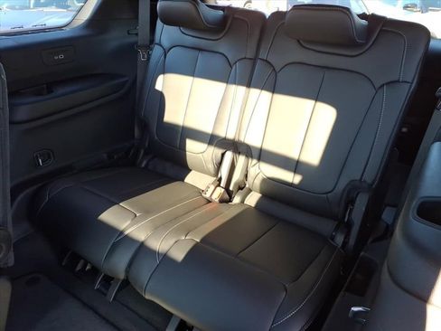 New 2025 Jeep Grand Cherokee L Limited image 13