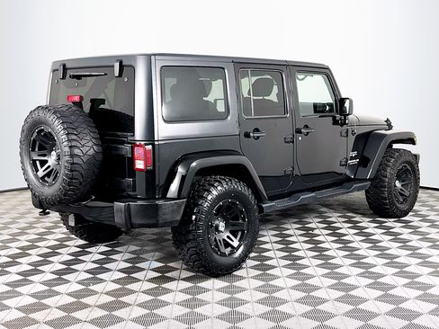 Used 2017 Jeep Wrangler Unlimited Sahara w/ Dual Top Group image 10