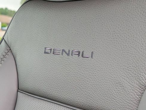New 2026 GMC Sierra 3500 Denali w/ Denali Reserve Package AWD/4WD image 42