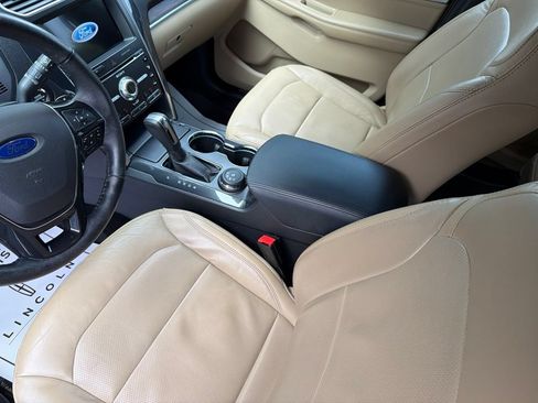 Used 2017 Ford Explorer Limited AWD/4WD image 18