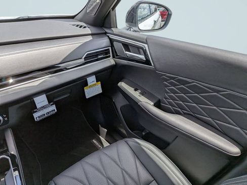 New 2026 Mitsubishi Outlander SEL Black Edition FWD image 16