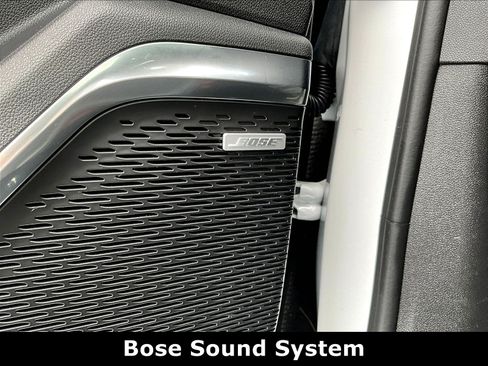 Used 2024 Chevrolet Traverse RS w/ LPO, Floor Liner Package AWD/4WD image 39