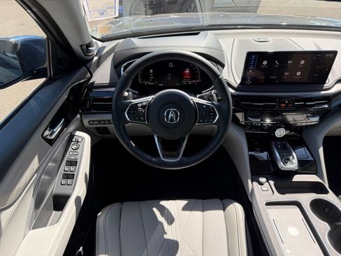 Used 2026 Acura MDX SH-AWD w/ Advance Package image 4