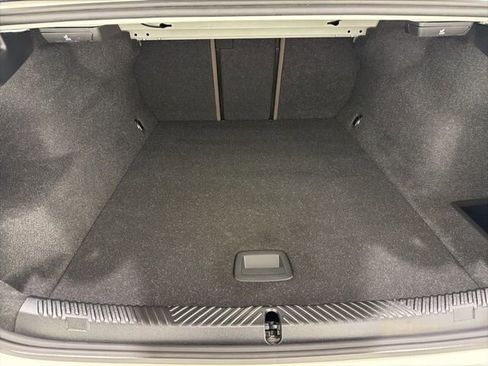 Used 2025 BMW i5 xDrive40 w/ Premium Package image 25