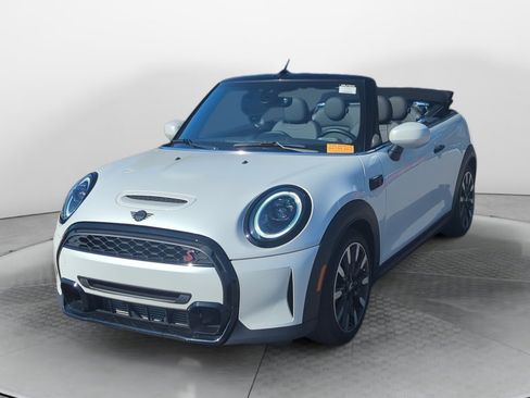 Certified 2023 MINI Cooper S image 3