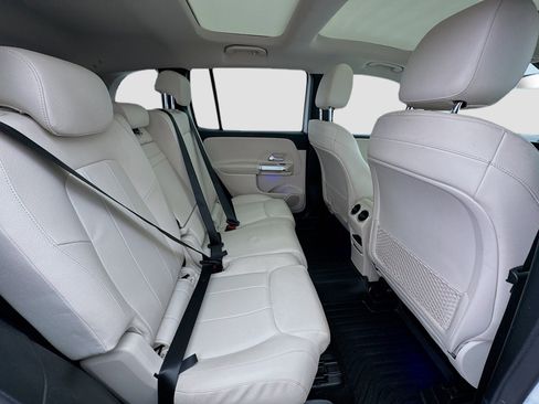 Used 2021 Mercedes-Benz GLB 250 image 19