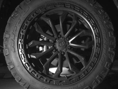 Used 2023 RAM 1500 Laramie AWD/4WD image 12