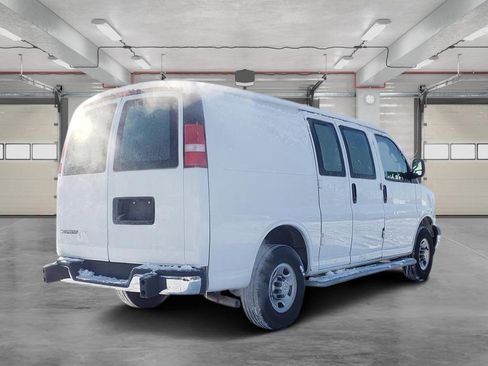 Used 2024 Chevrolet Express 2500 w/ Driver Convenience Package image 7