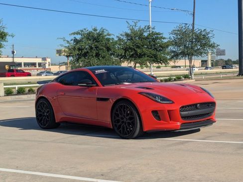 Used 2016 Jaguar F-TYPE R image 3