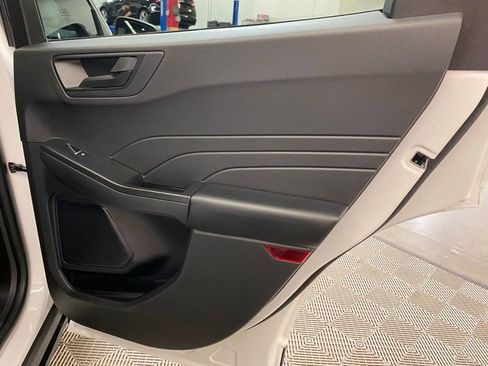 Used 2023 Ford Escape Active image 15