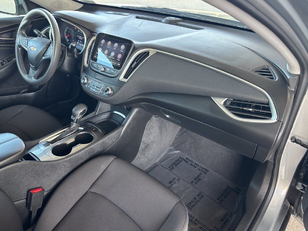 Used 2024 Chevrolet Malibu LT FWD image 20
