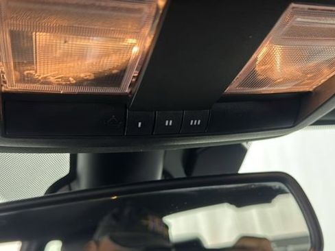 Used 2021 Dodge Challenger GT w/ Plus Package image 28