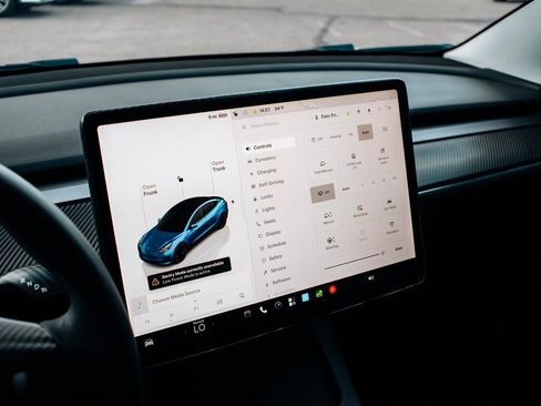Used 2022 Tesla Model 3 Performance AWD/4WD image 27