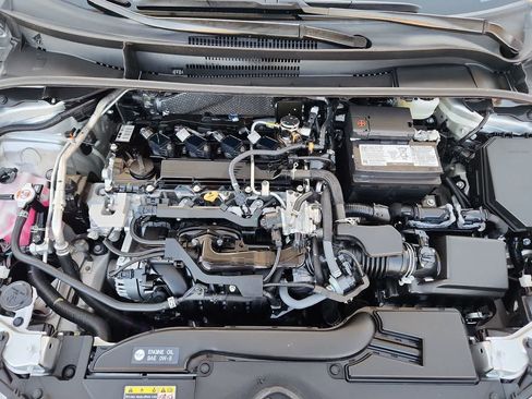 Used 2025 Toyota Corolla SE image 13