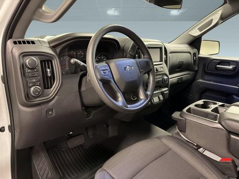 Used 2024 Chevrolet Silverado 1500 Custom Trail Boss AWD/4WD image 3