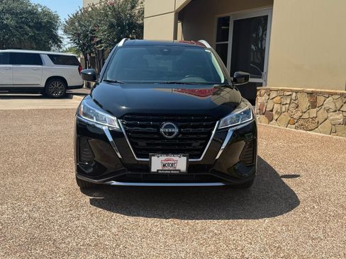 Used 2023 Nissan Kicks SV FWD image 5