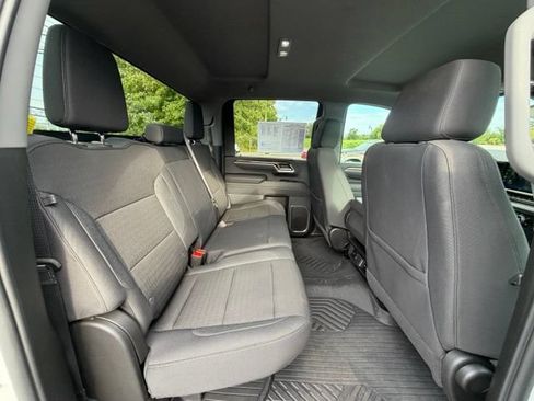 Certified 2026 Chevrolet Silverado 2500 LT AWD/4WD image 37