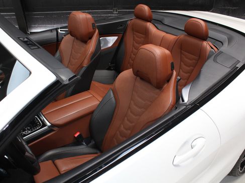 Used 2019 BMW M850i xDrive Convertible w/ M Carbon Exterior Package image 40