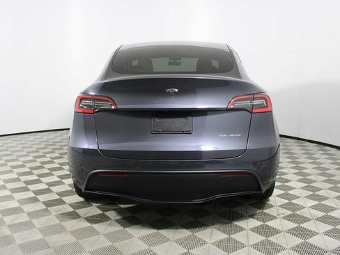 Used 2021 Tesla Model Y Long Range AWD/4WD image 29