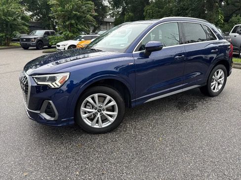 Used 2024 Audi Q3 2.0T Premium AWD/4WD image 3