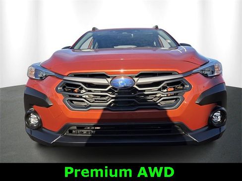 Used 2024 Subaru Crosstrek 2.0i Premium image 2