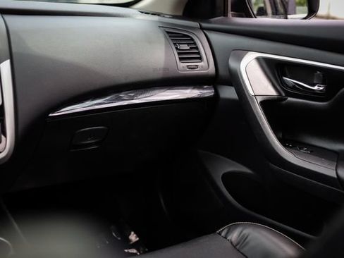 Used 2018 Nissan Altima 2.5 SL FWD image 37