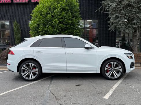 Used 2019 Audi Q8 Prestige w/ Luxury Package AWD/4WD image 21