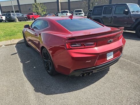 Used 2017 Chevrolet Camaro LT w/ RS Package image 5