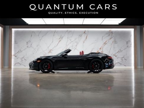 Used 2023 Porsche 911 Carrera S RWD image 4