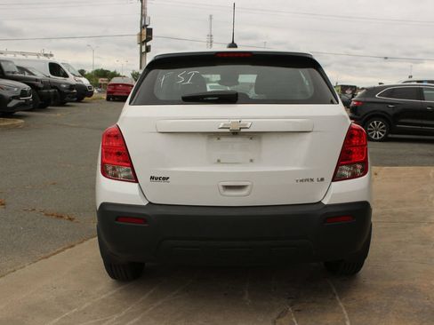 Used 2016 Chevrolet Trax LS w/ LPO, Protection Package FWD image 6