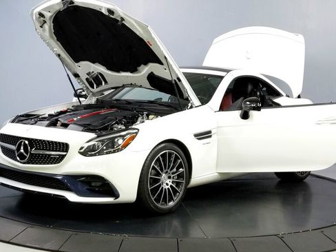 Used 2017 Mercedes-Benz SLC 43 AMG image 11