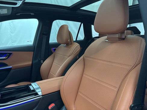 New 2026 Mercedes-Benz GLC 300 image 13