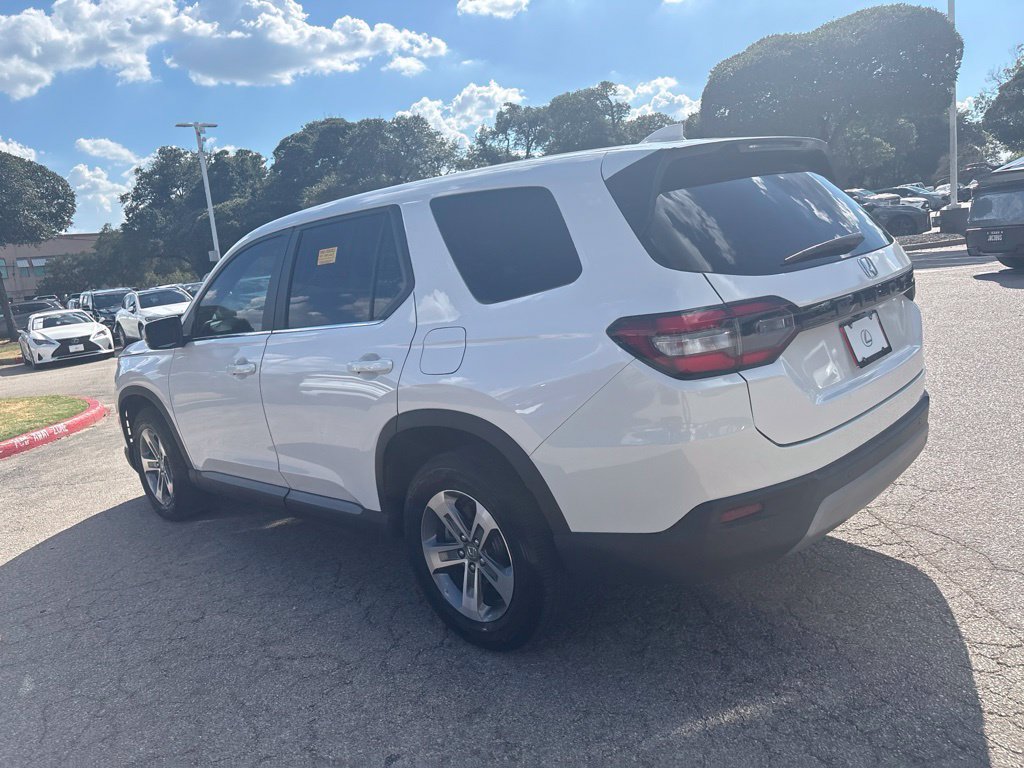 Used 2024 Honda Pilot EX-L image 3