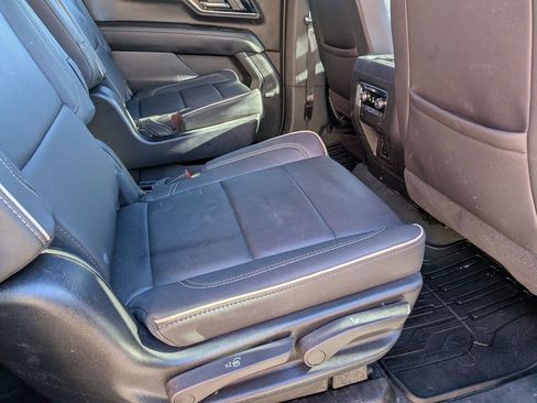 Certified 2025 GMC Yukon XL Elevation image 27