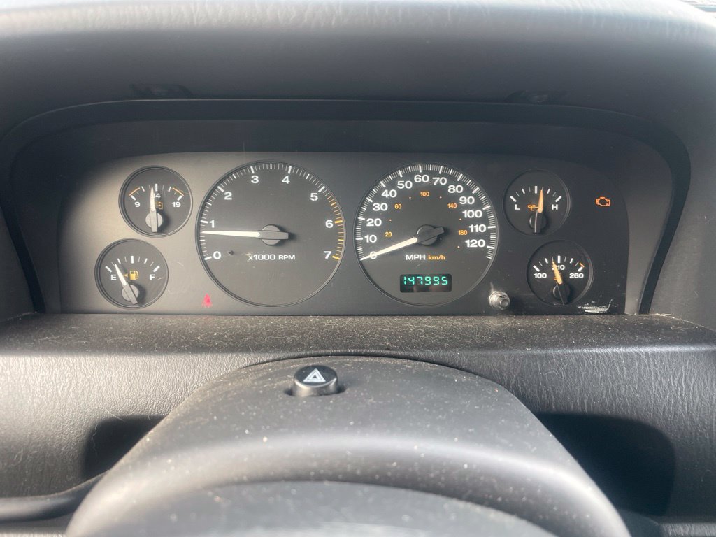 Used 2004 Jeep Grand Cherokee Laredo w/ Convenience Group AWD/4WD image 14